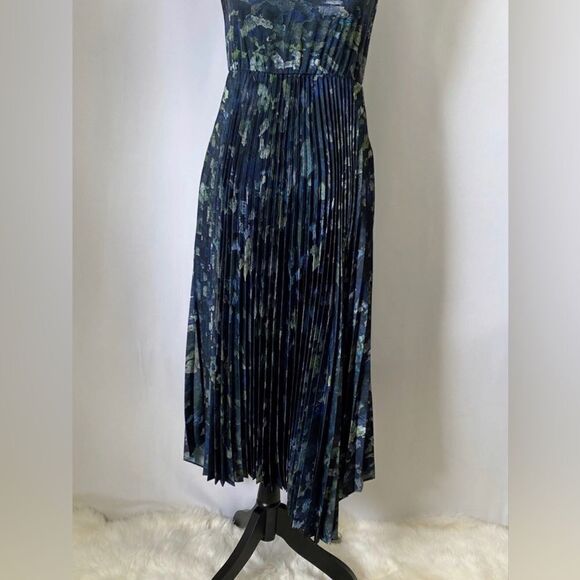 AllSaints Floral Pleated Midi Dress size XS - Picture 4 of 11